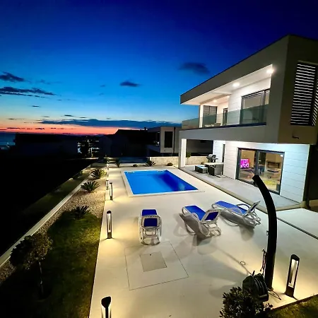 Comfort Villa *